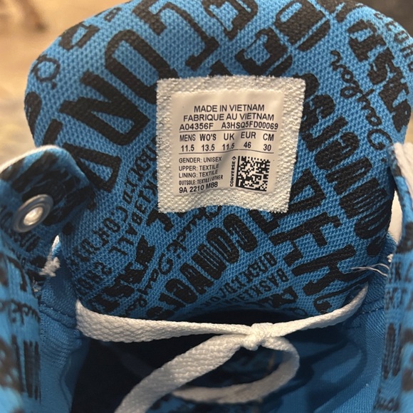 Converse Light Blue & White High-Top Sneakers 11.5, worn twice - Picture 4 of 5